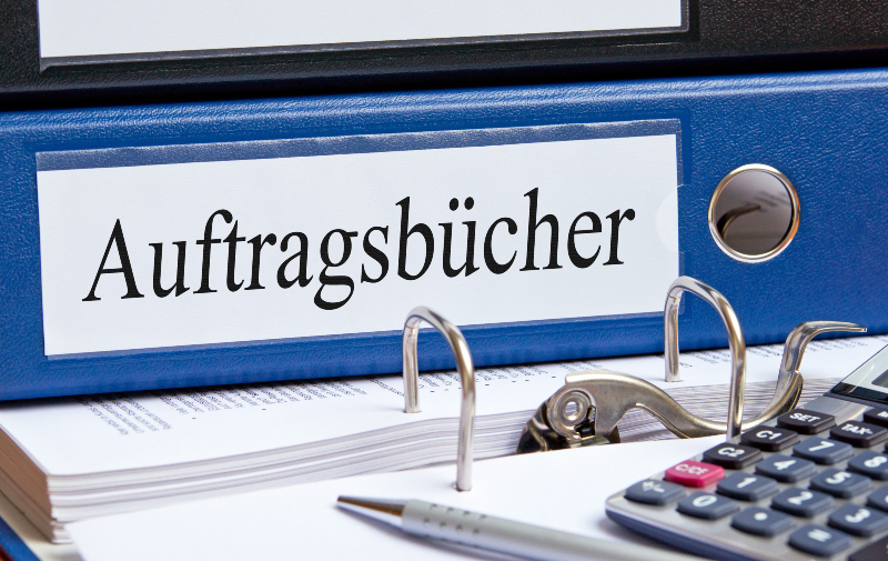 Auftragsbücher Ordner im Büro 