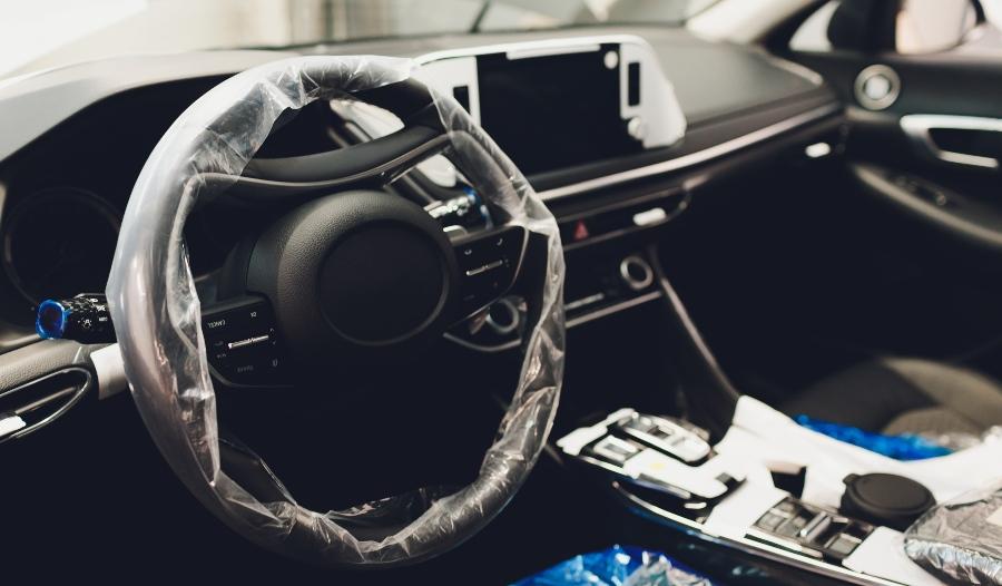 Auto Fahrgastzelle - Lenkrad mit Lenkradhüllen