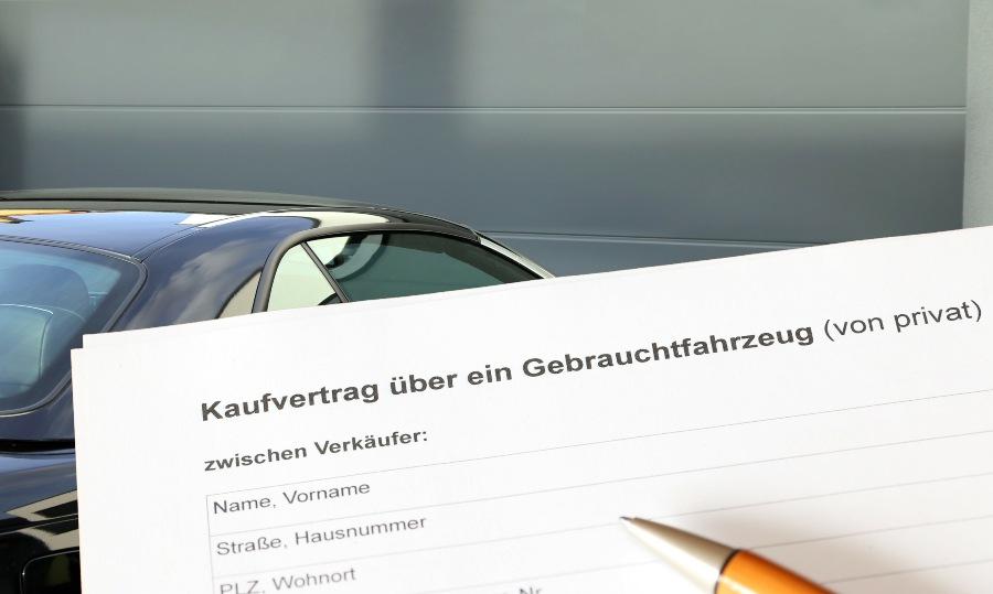 Kaufverstrag über ein Gebrauchtfahrzeug - Kfz-Rechnung Muster kostenlos als PDF
