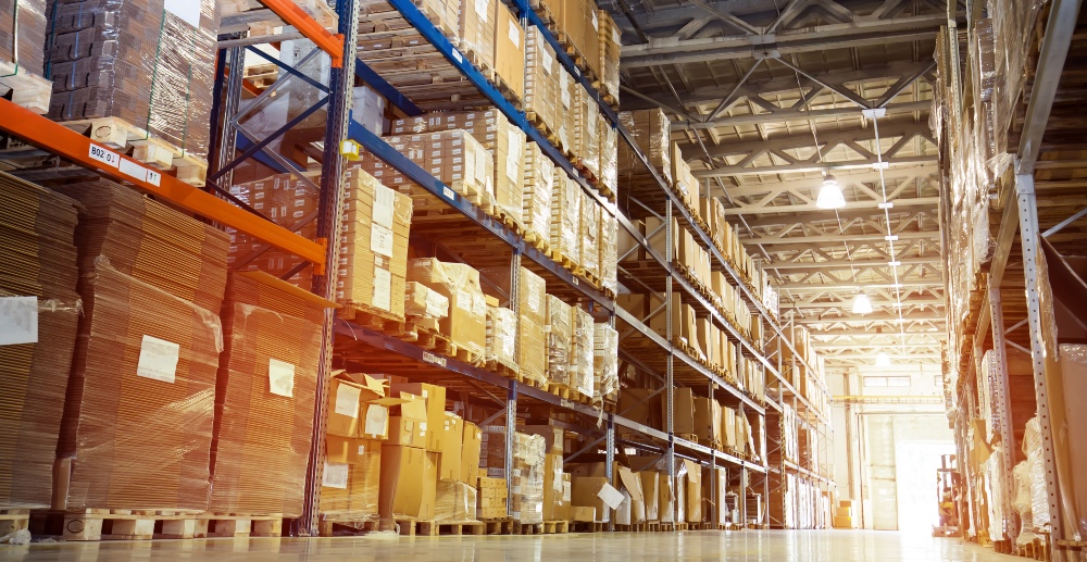 industrielle-Lagerhalle - Sicherheit im Lager