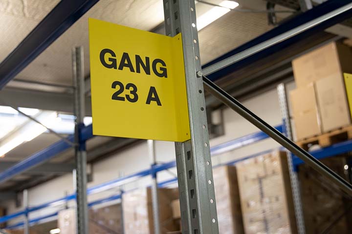 Regalschild L-Fahne quer - 150/180 x 105 mm