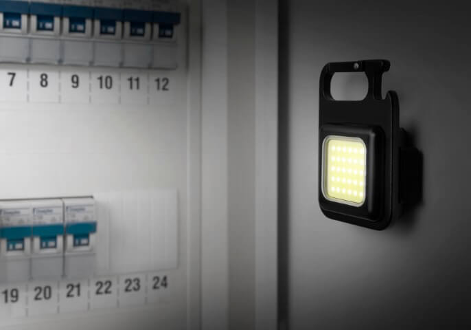 Vorschau: Mini Multifunktions-Lampe Light Recharge Schlüsselanhänger Licht, Lasergravur