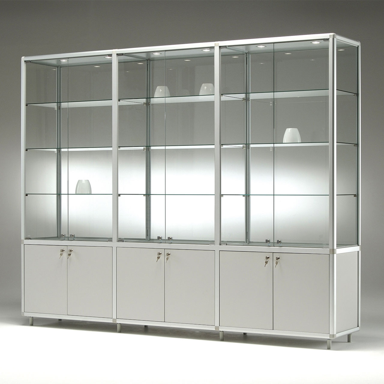 Vorschau: Glasvitrine mit Unterschrank, 3 x 2 Türen, 3 x 3 Fachböden
