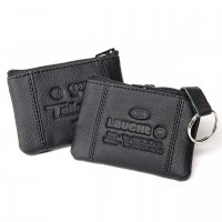 Schlüsseltasche aus Rindleder, mit schwarzen Abnähern Schlüsseltasche aus Rindleder, mit schwarzen Abnähern