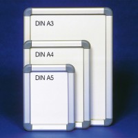 Alu-Plakatrahmen mit grauen Kunststoffecken, DIN A5 bis DIN A3 Alu-Plakatrahmen mit grauen Kunststoffecken, DIN A5 bis DIN A3