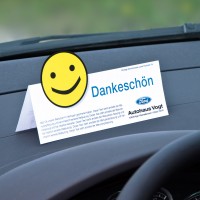 Armaturenbrett-Aufsteller, Stanzung Smily Armaturenbrett-Aufsteller, Stanzung Smily