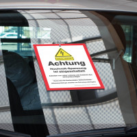 B0595400_Hinweisschild_Hochvolt_eingeschaltet B0595400_Hinweisschild_Hochvolt_eingeschaltet