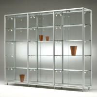 Glasvitrine, 3 x 2 Türen, 3 x 4 Fachböden Glasvitrine, 3 x 2 Türen, 3 x 4 Fachböden